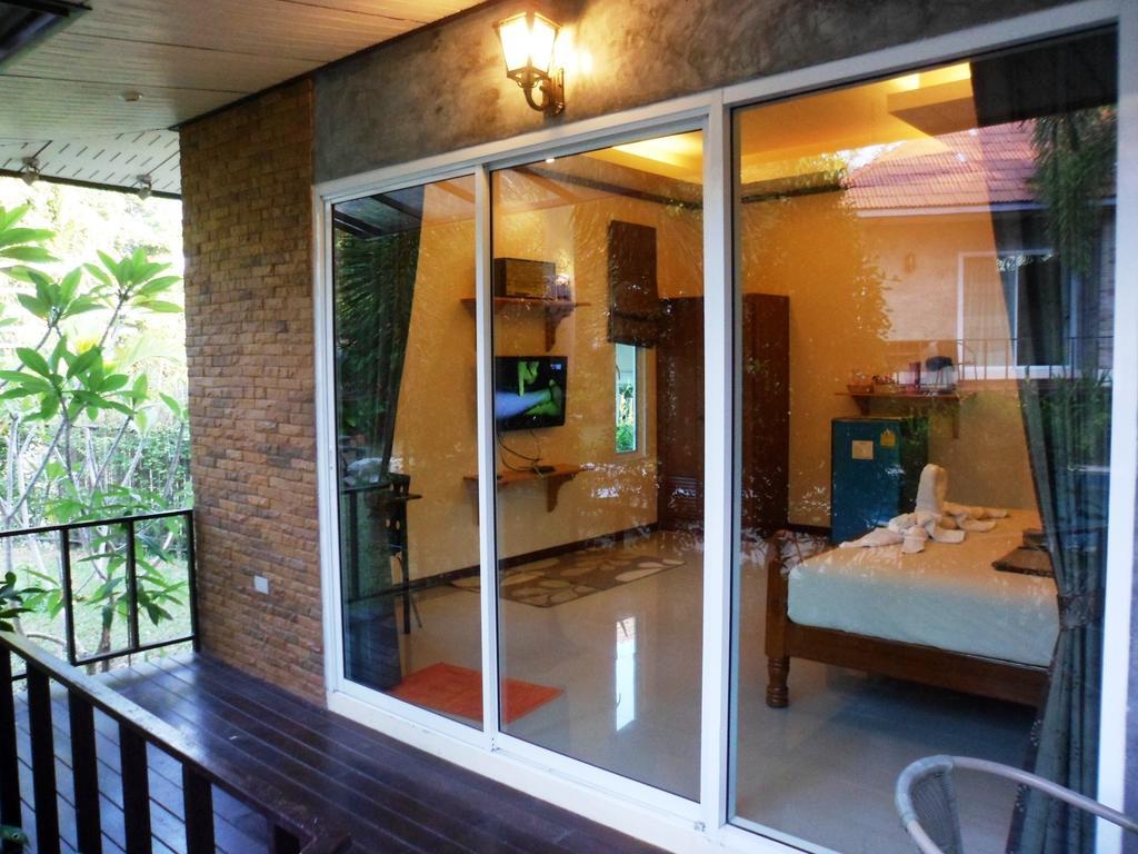 Pennapa Chalet Chalong Habitación foto